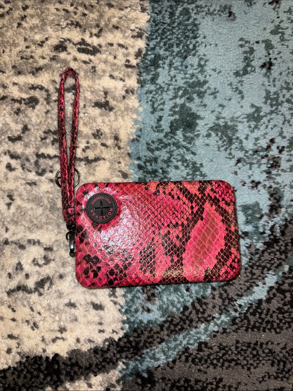 NWOT Kenneth cole wallet